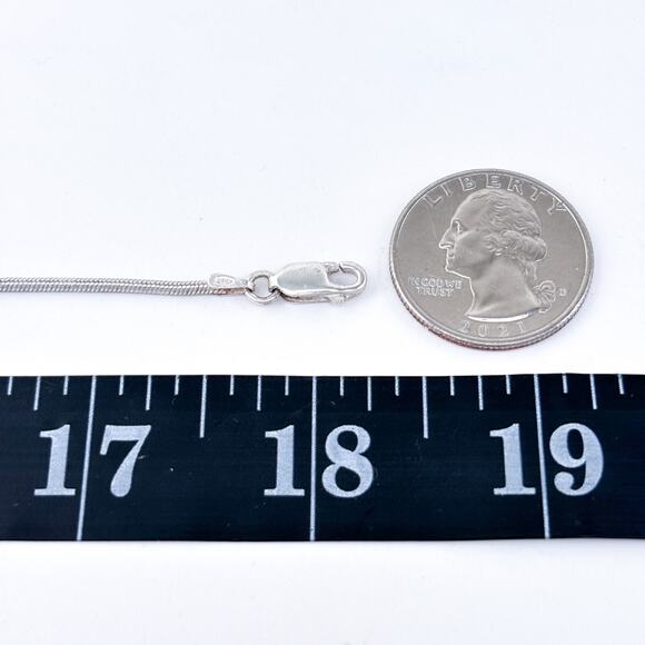 Vintage Italy Sterling Silver 925 1.6mm Smooth Snake Chain Necklace 18" - Picture 2 of 3